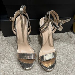 Heels Gold Sandals. Size 6.5